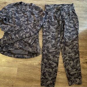 Lululemon rulu jacquard camo set